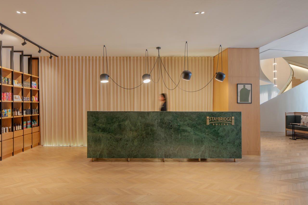 Staybridge Suites Dubai Internet City Bagian luar foto